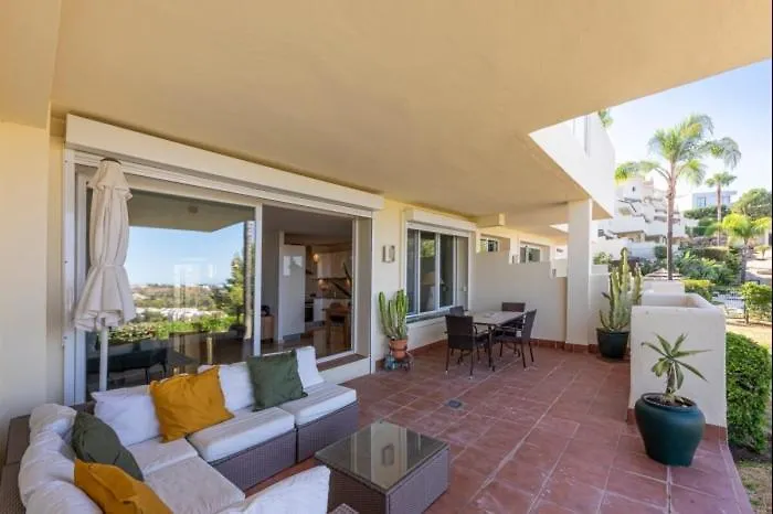 2 Bed Ground Floor Apartment Benahavis